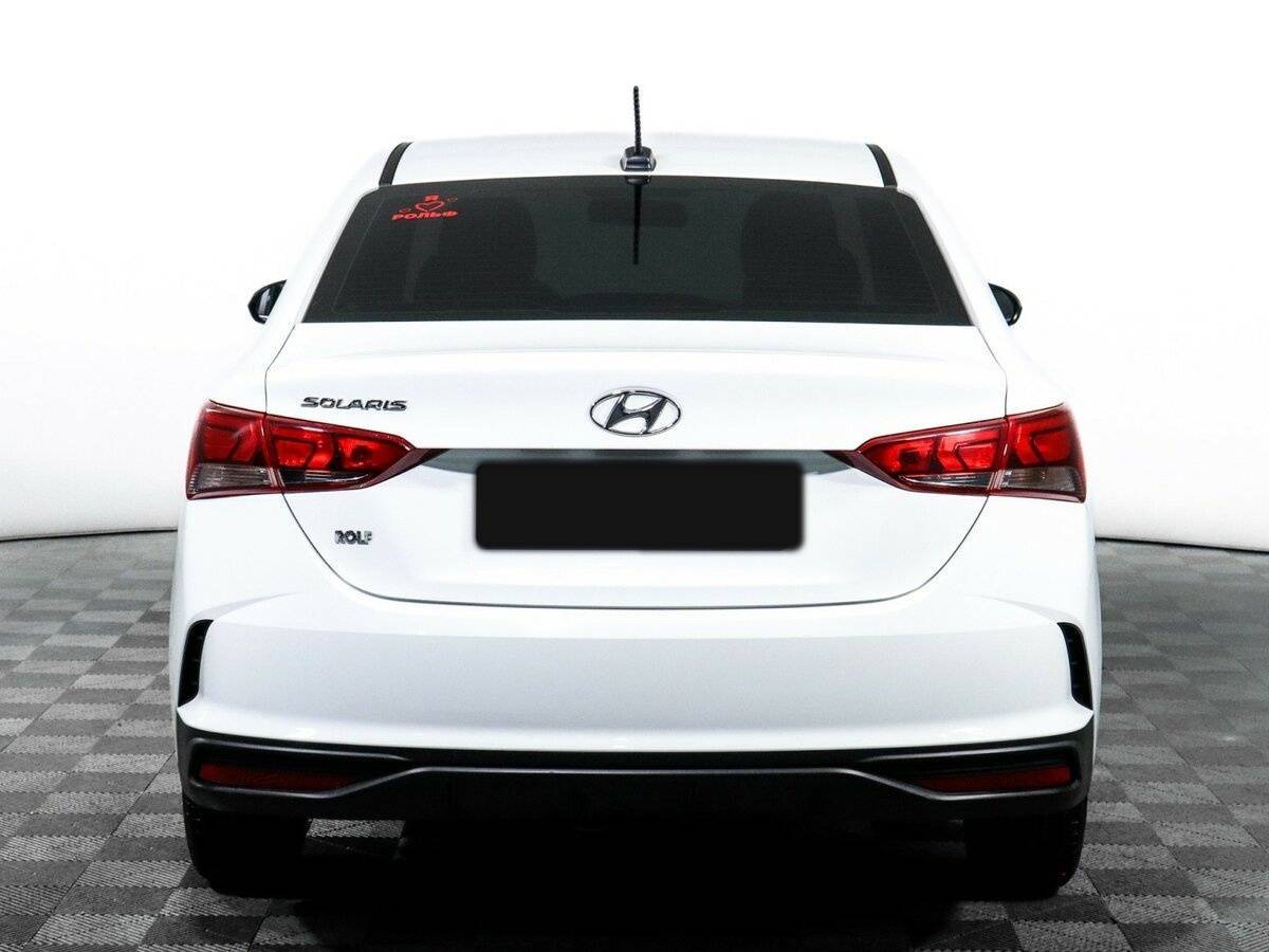 Hyundai Solaris с пробегом — 2021 год. Фото: #4