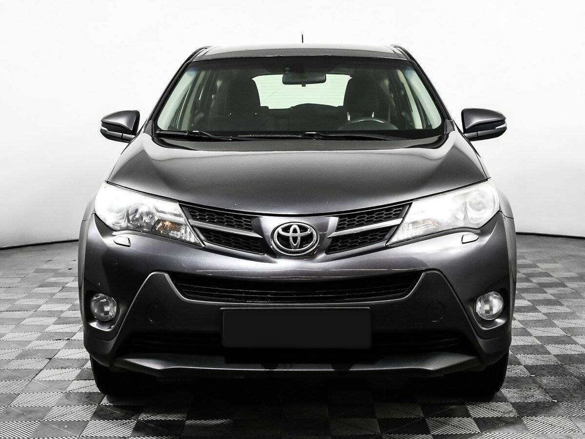 Toyota RAV4 с пробегом — 2013 год. Фото: #1