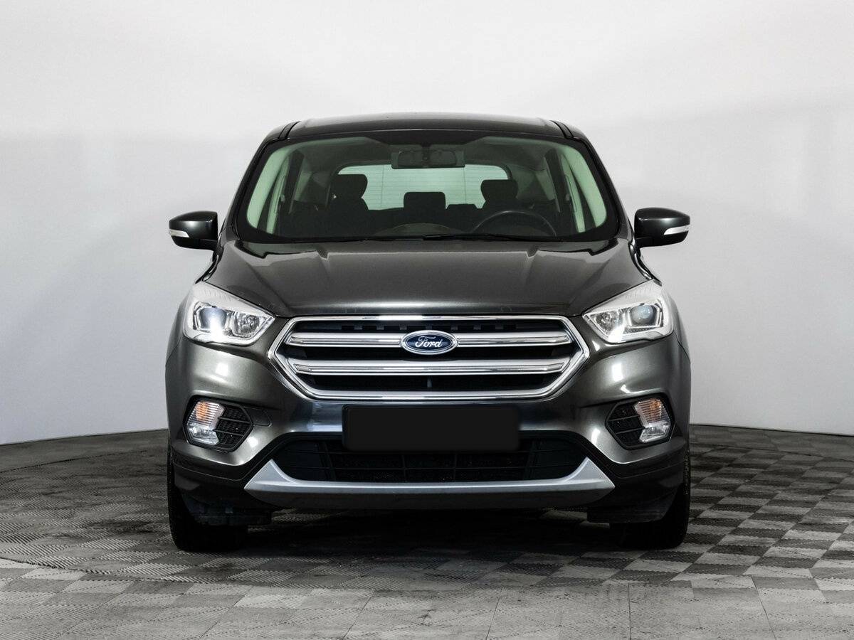 Ford Kuga с пробегом — 2017 год. Фото: #1