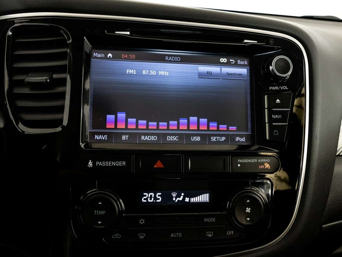 Mitsubishi Outlander с пробегом — 2014 год. Фото: #13