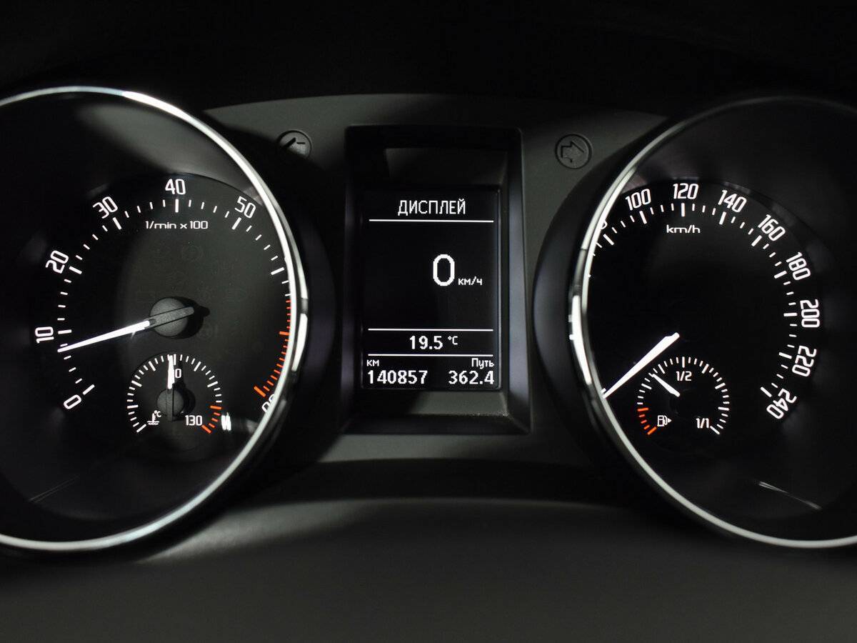 Skoda Yeti с пробегом — 2014 год. Фото: #13