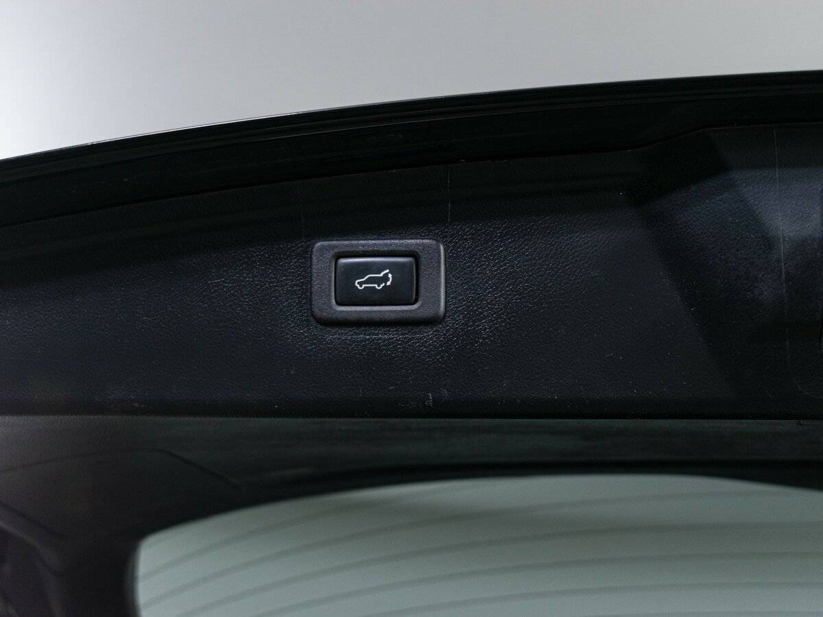 Subaru Outback с пробегом — 2015 год. Фото: #8