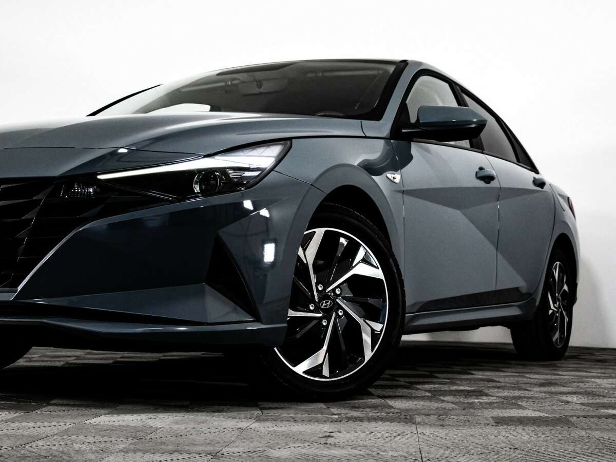 Hyundai Elantra с пробегом — 2021 год. Фото: #1