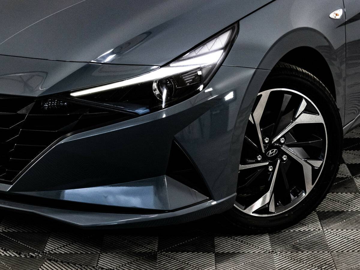 Hyundai Elantra с пробегом — 2021 год. Фото: #2