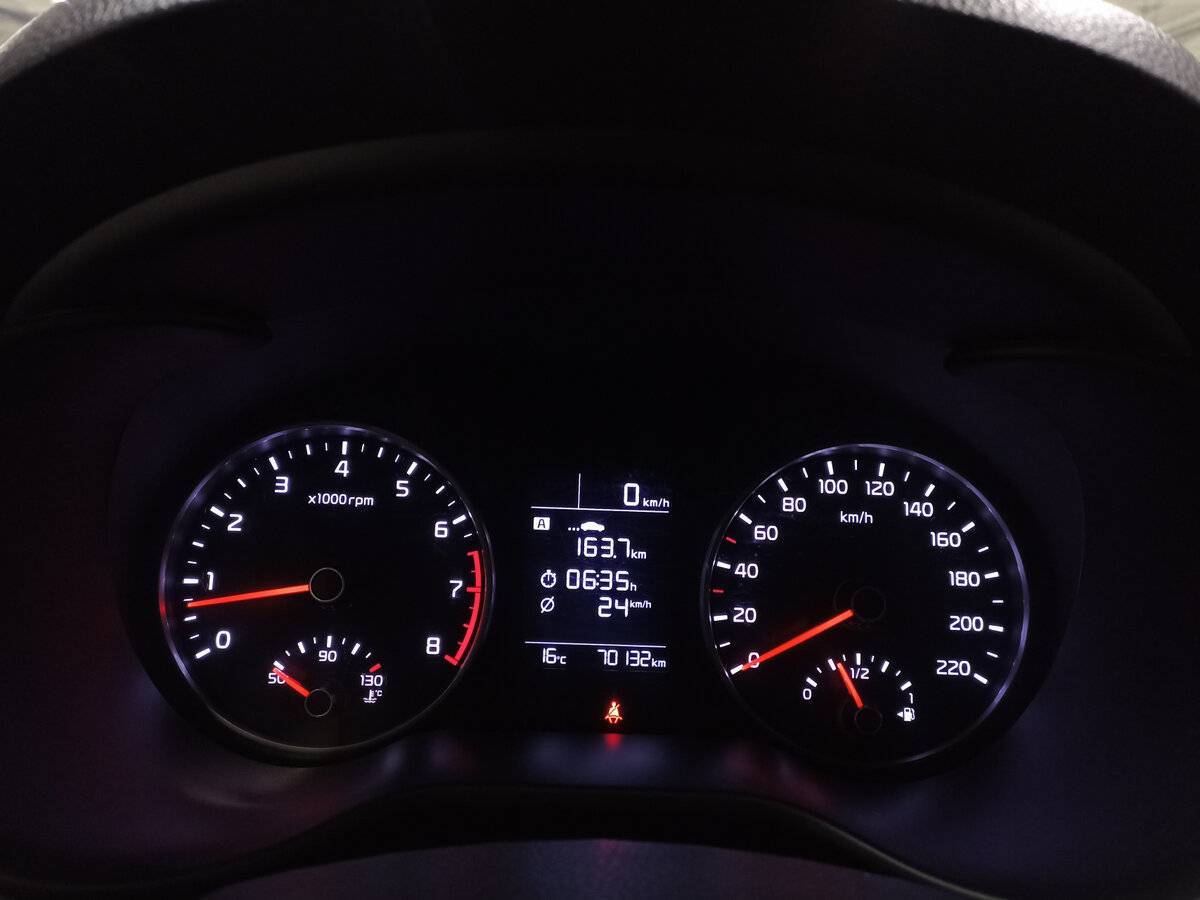 Kia Rio с пробегом — 2019 год. Фото: #12