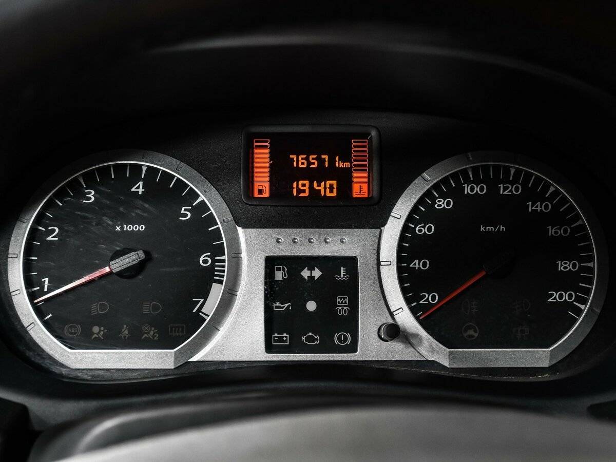 Lada (ВАЗ) Largus с пробегом — 2014 год. Фото: #9