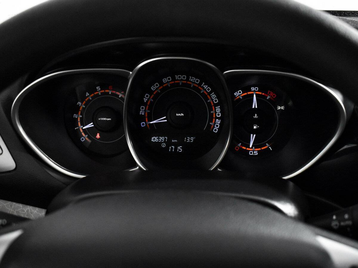 Lada (ВАЗ) Vesta с пробегом — 2018 год. Фото: #17