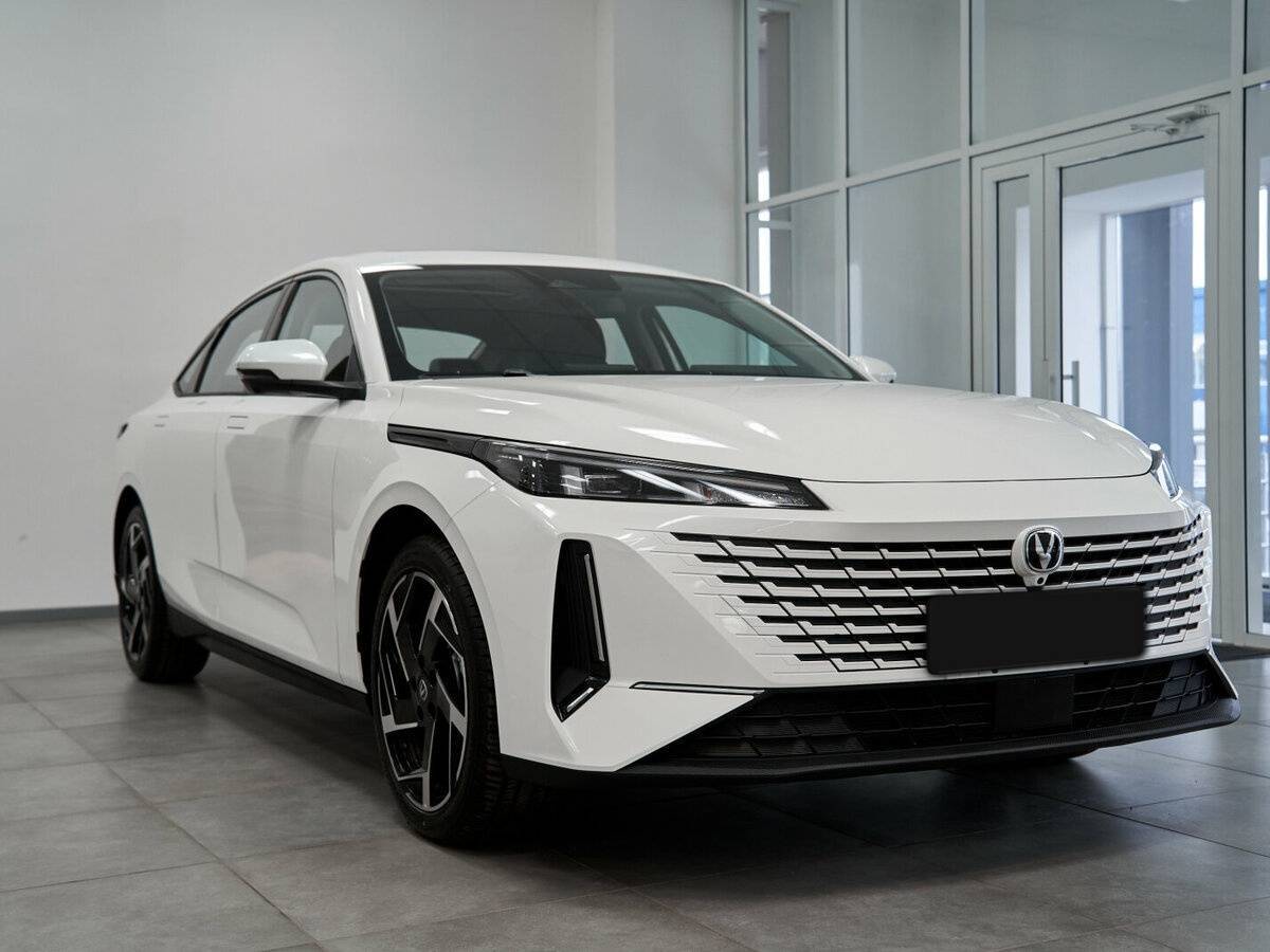 Changan Lamore с пробегом — 2024 год. Фото: #6