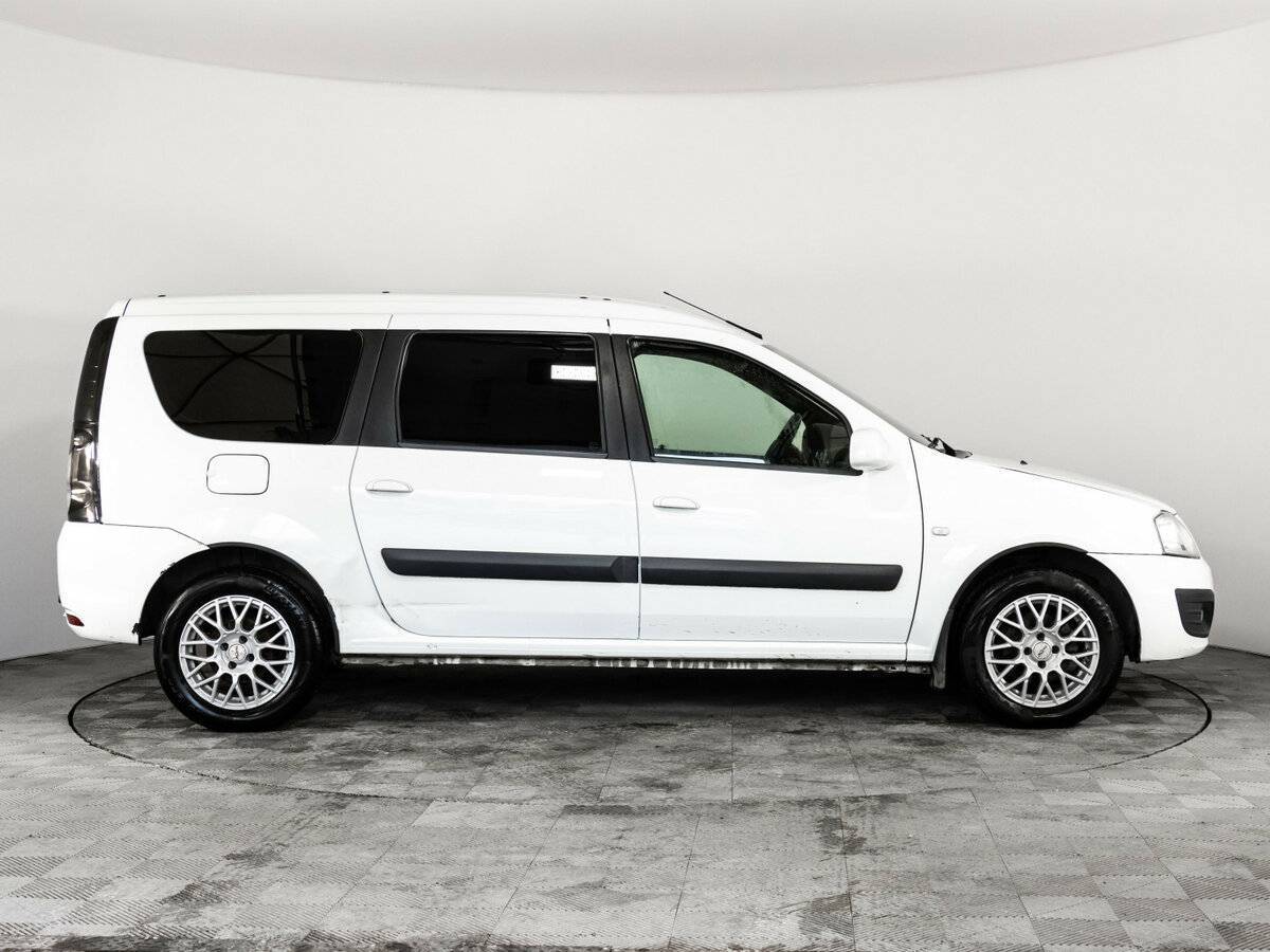 Lada (ВАЗ) Largus с пробегом — 2020 год. Фото: #3