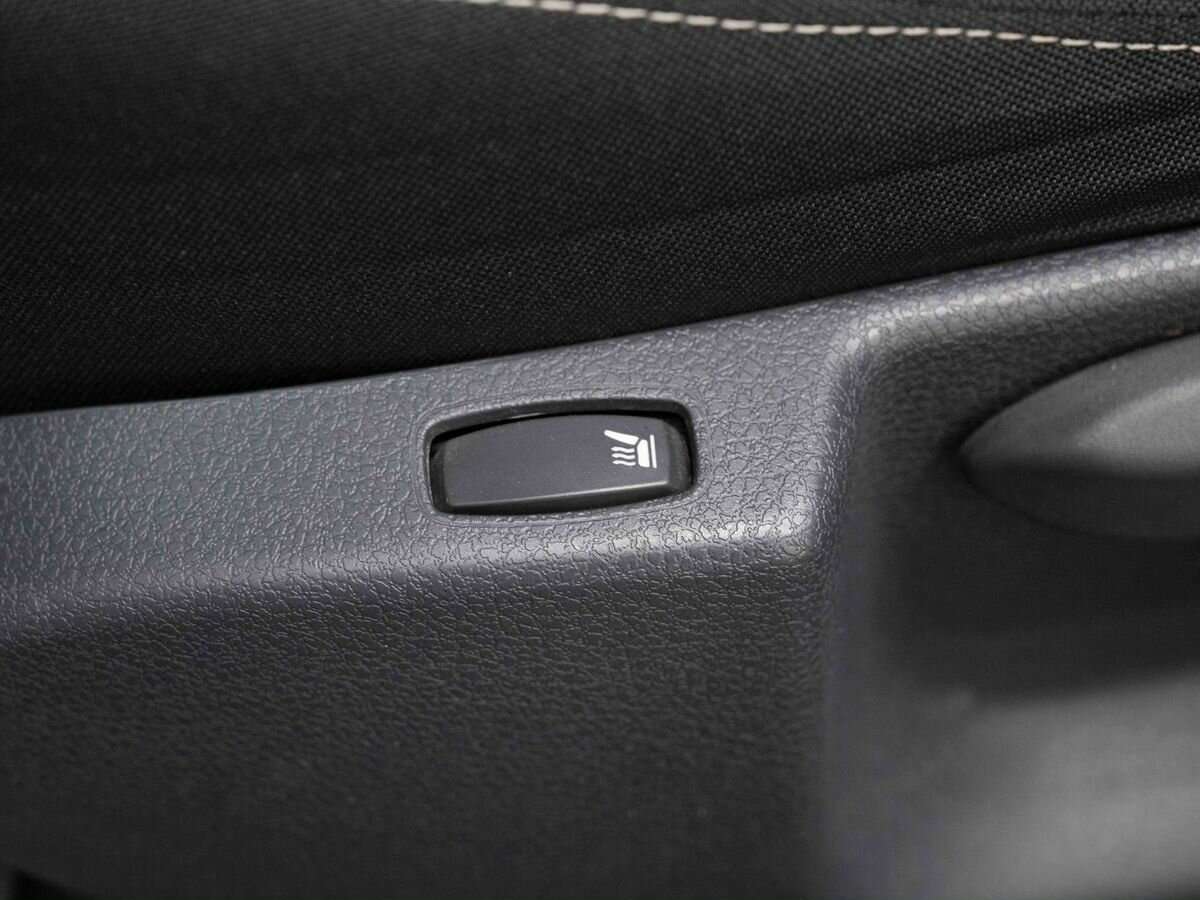 Renault Sandero с пробегом — 2016 год. Фото: #18