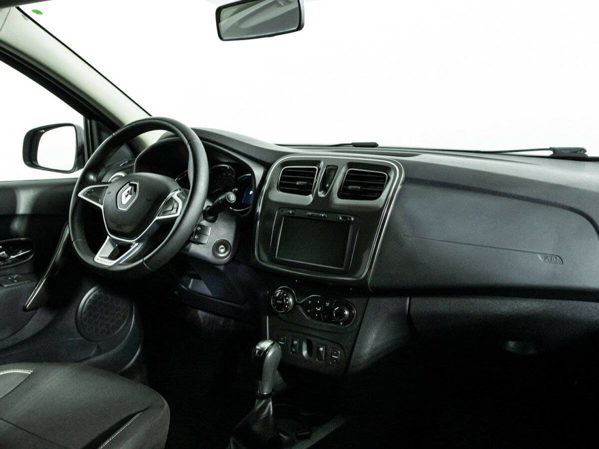 Renault Sandero с пробегом — 2019 год. Фото: #17