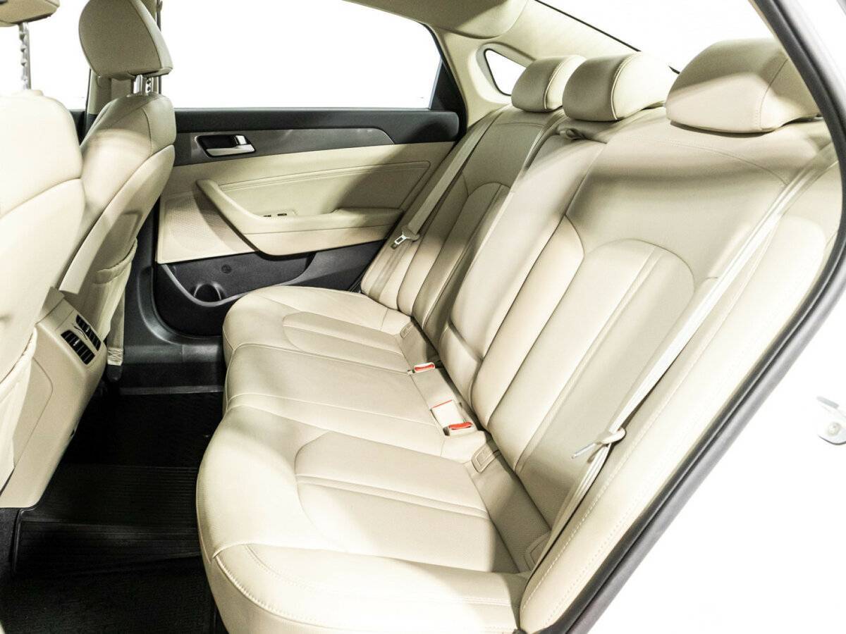 Hyundai Sonata с пробегом — 2017 год. Фото: #9