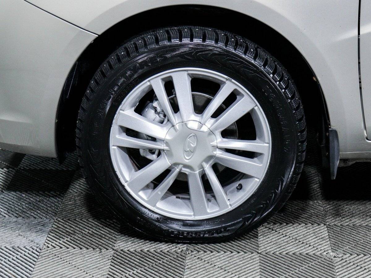 Lada (ВАЗ) Vesta с пробегом — 2018 год. Фото: #13