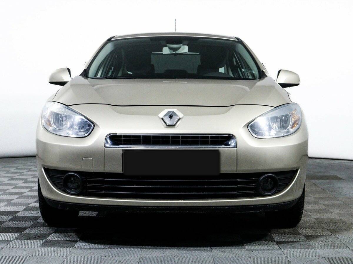 Renault Fluence с пробегом — 2012 год. Фото: #1