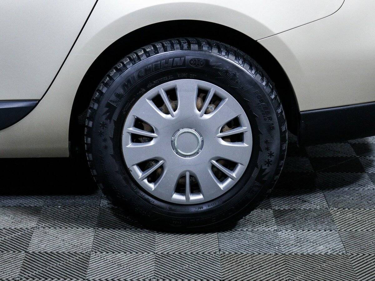 Renault Fluence с пробегом — 2012 год. Фото: #12