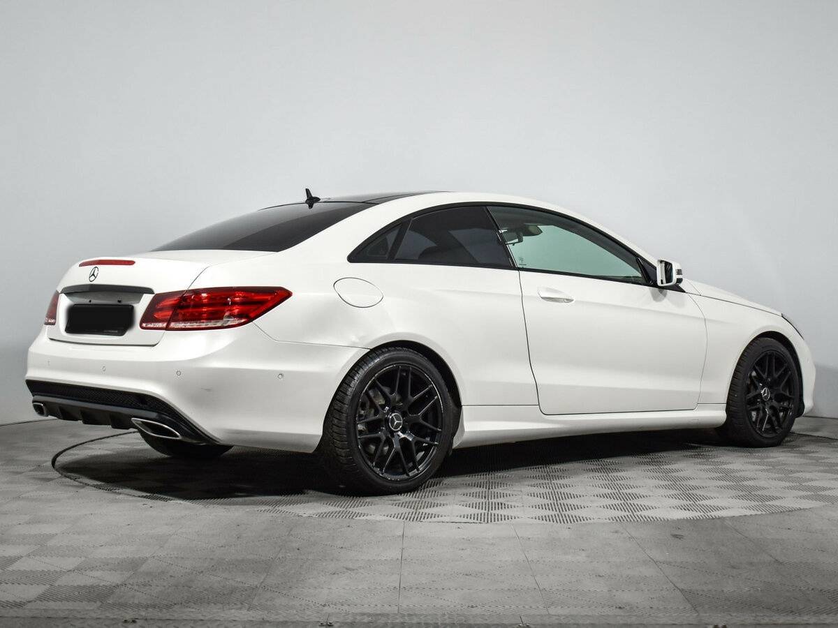 Mercedes-Benz E-Класс с пробегом — 2015 год. Фото: #4