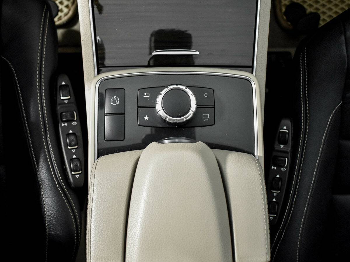 Mercedes-Benz E-Класс с пробегом — 2015 год. Фото: #11