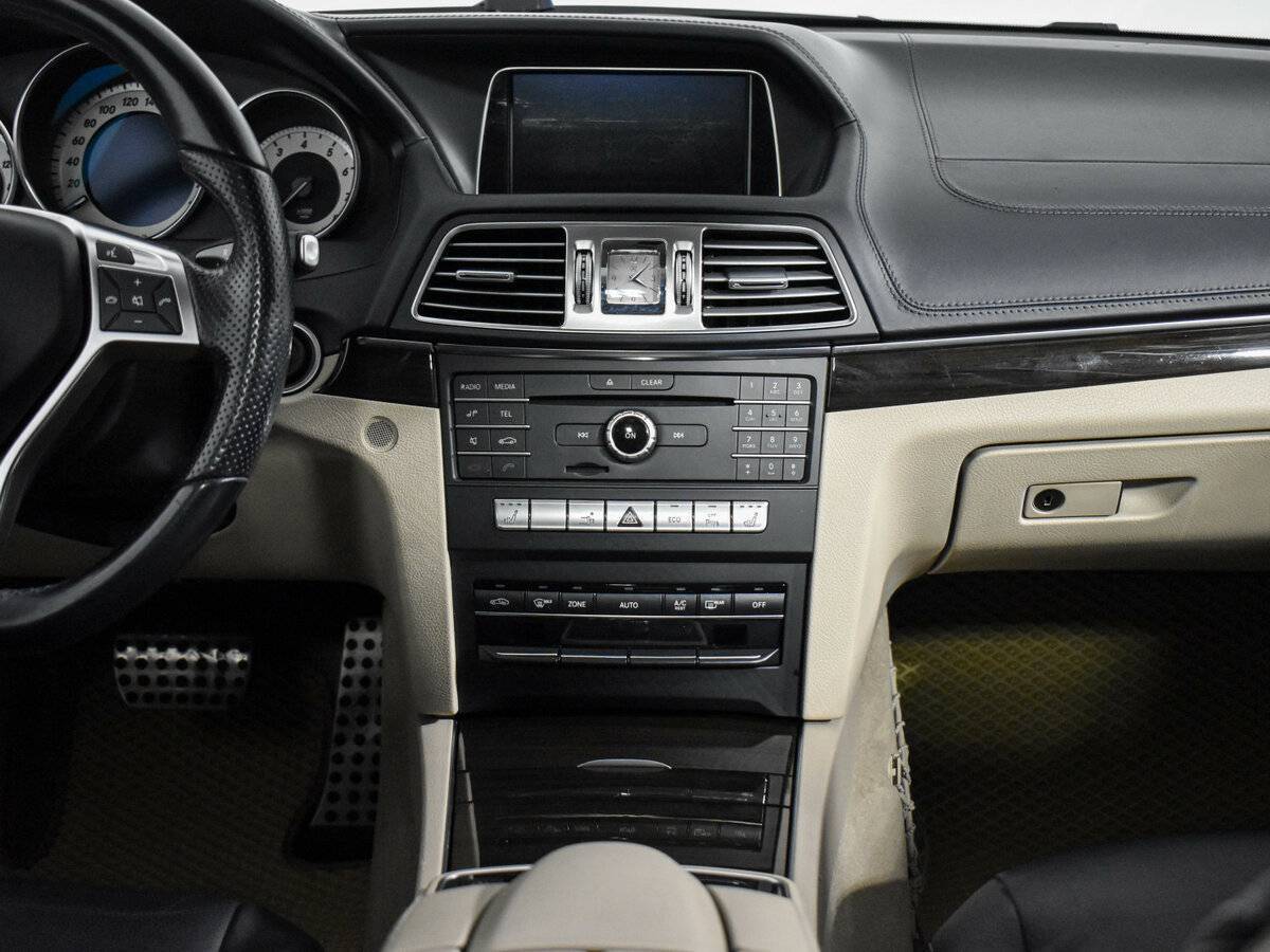 Mercedes-Benz E-Класс с пробегом — 2015 год. Фото: #14