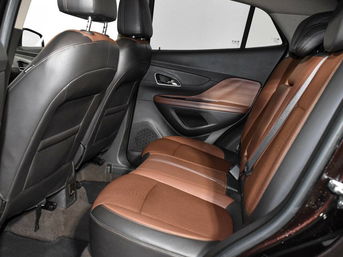 Opel Mokka с пробегом — 2013 год. Фото: #10