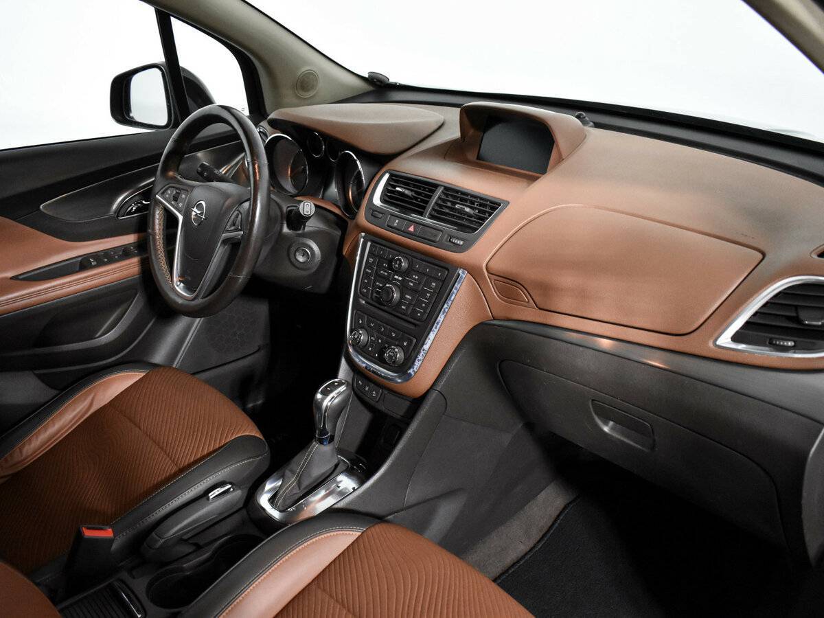 Opel Mokka с пробегом — 2013 год. Фото: #11