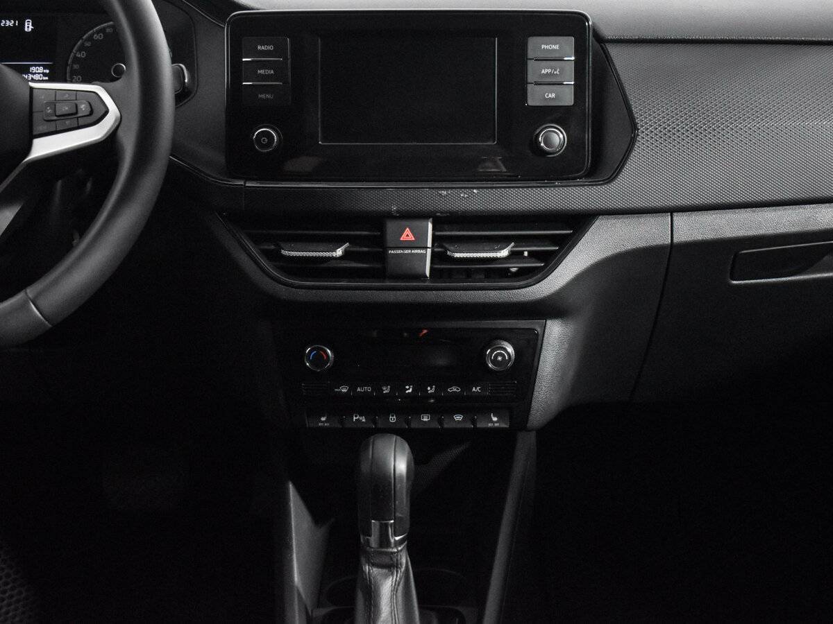 Volkswagen Polo с пробегом — 2021 год. Фото: #12