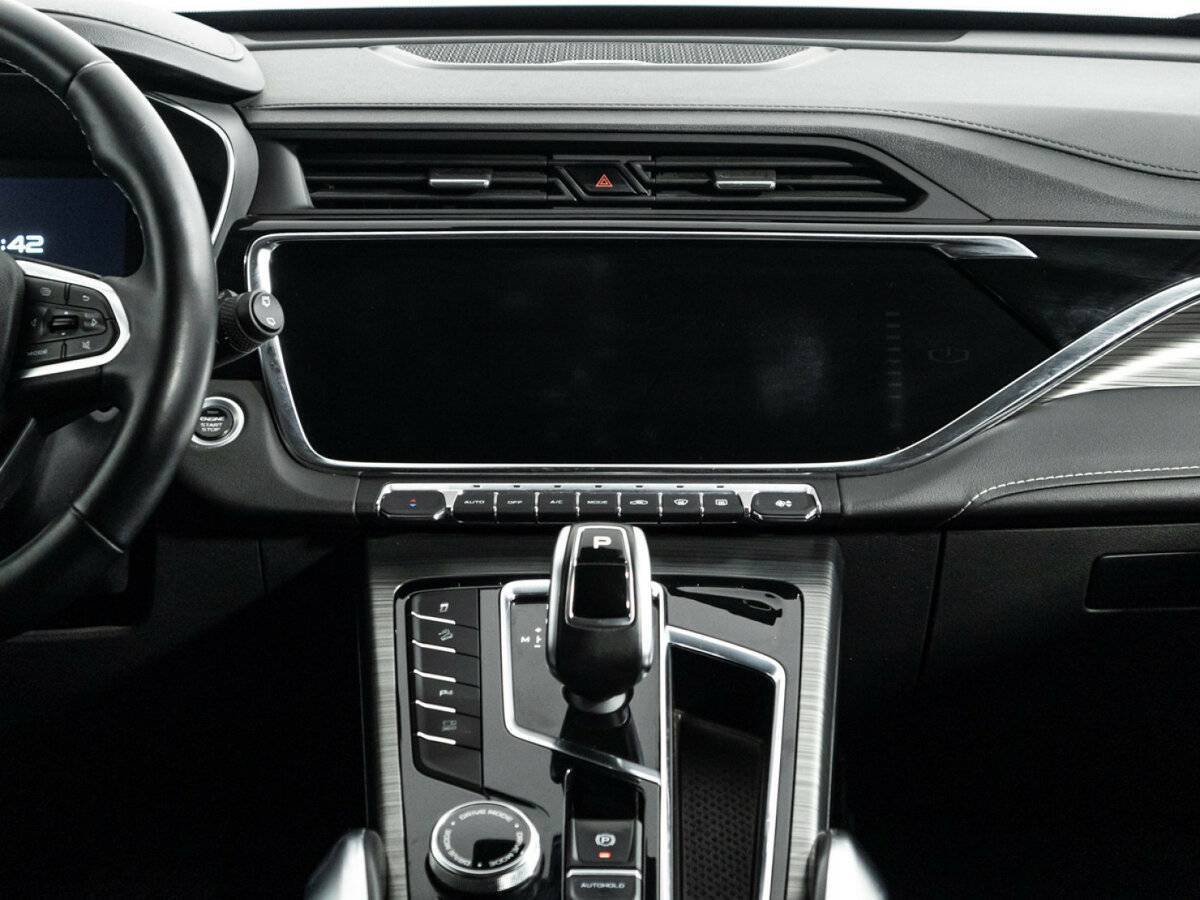 Geely Atlas Pro с пробегом — 2023 год. Фото: #13