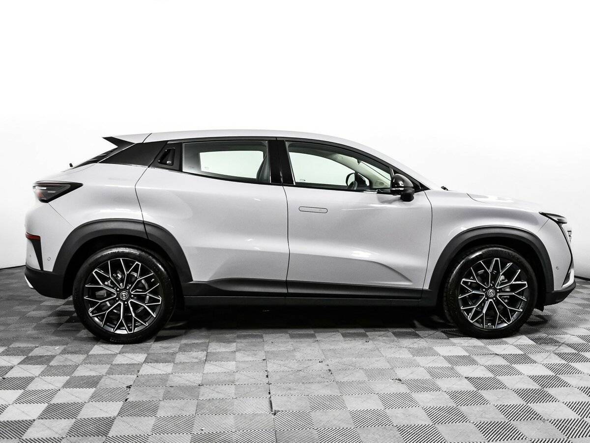 Changan UNI-T с пробегом — 2023 год. Фото: #3