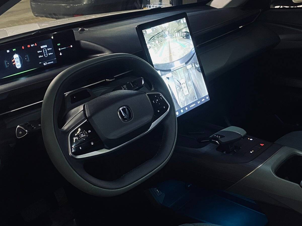 Changan Lamore с пробегом — 2023 год. Фото: #6