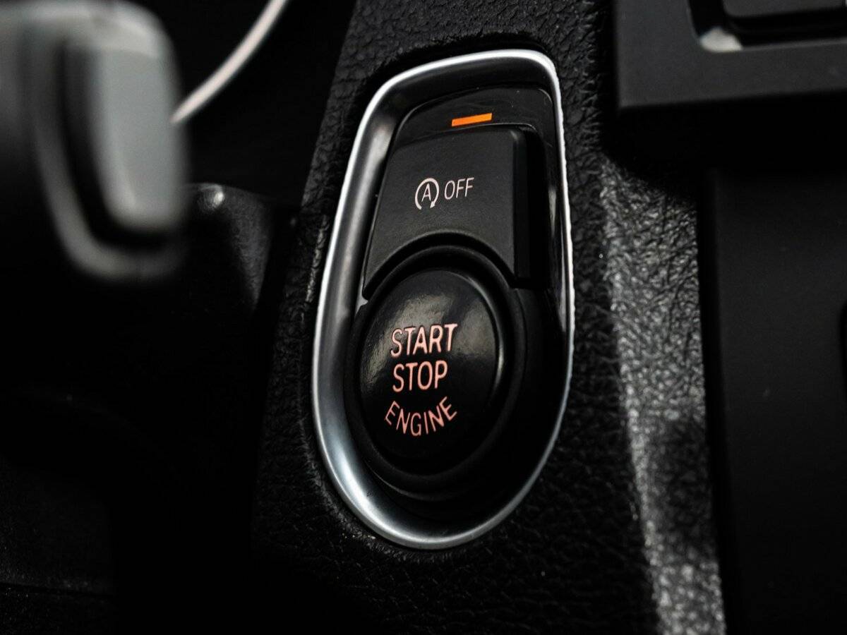 BMW 1 серии с пробегом — 2012 год. Фото: #15