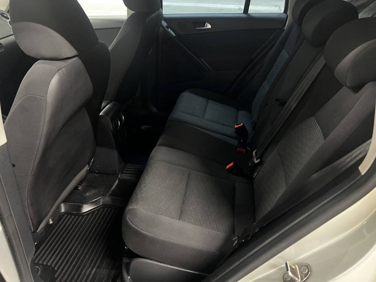 Volkswagen Tiguan с пробегом — 2012 год. Фото: #11