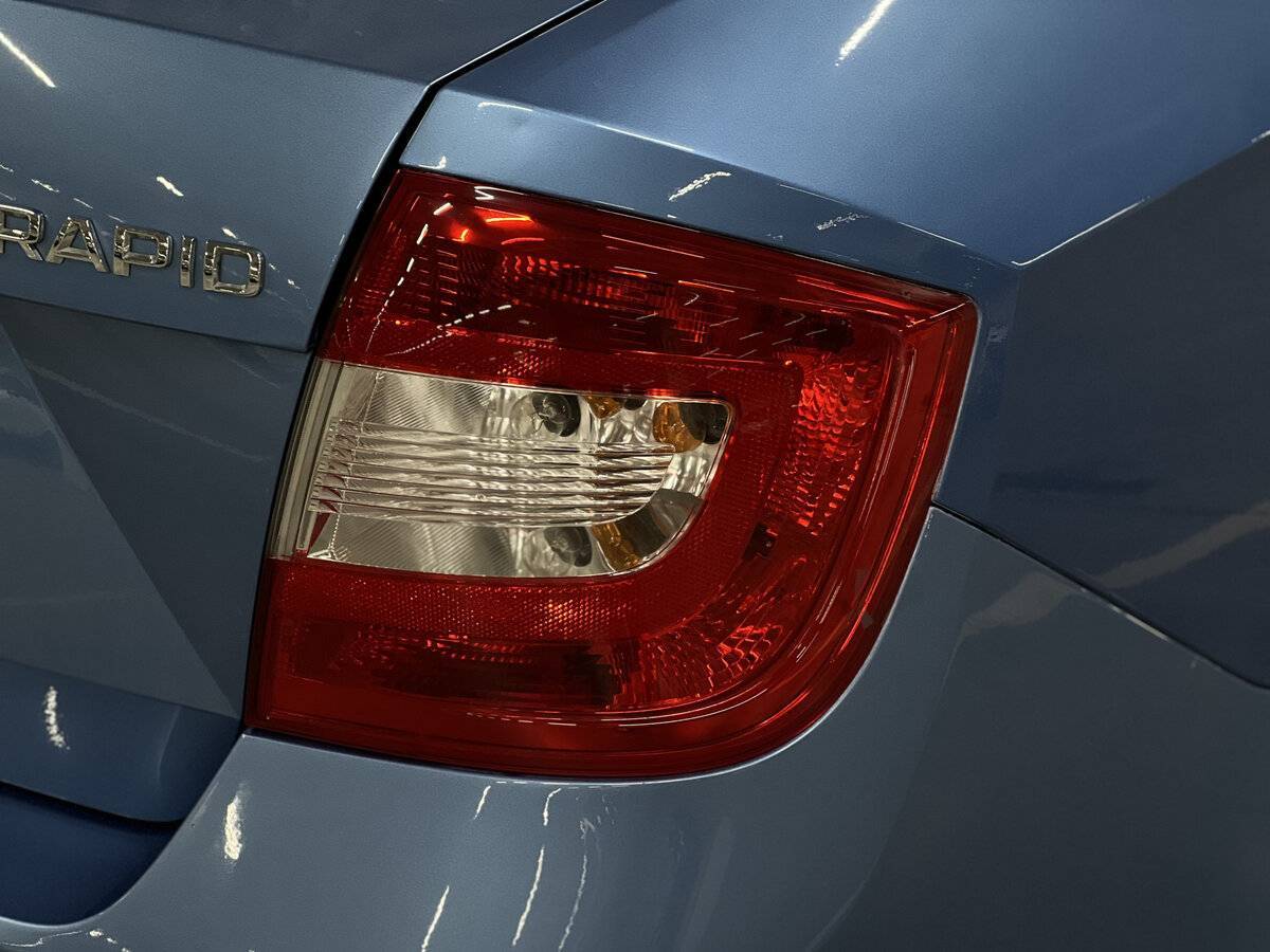Skoda Rapid с пробегом — 2016 год. Фото: #8