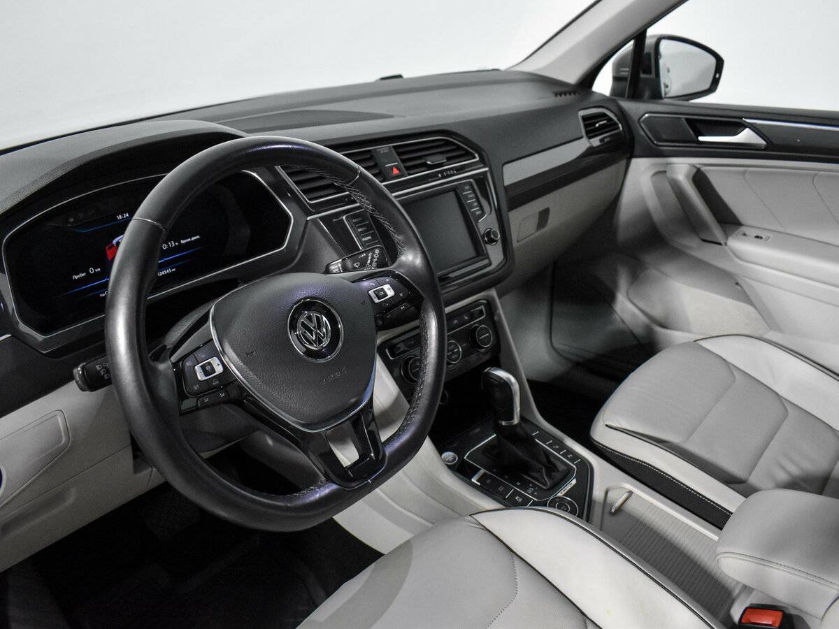 Volkswagen Tiguan с пробегом — 2017 год. Фото: #10