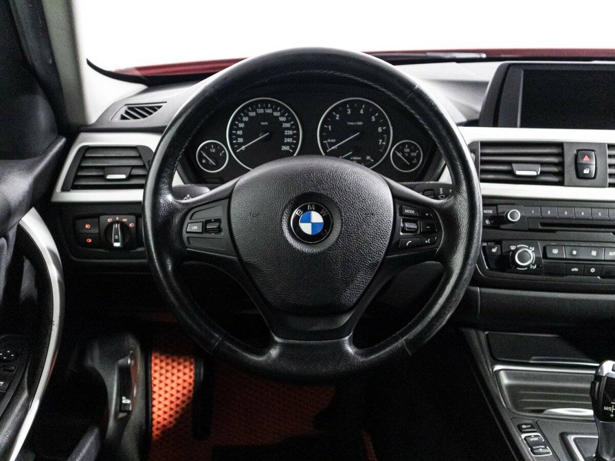 BMW 3 серии с пробегом — 2012 год. Фото: #19