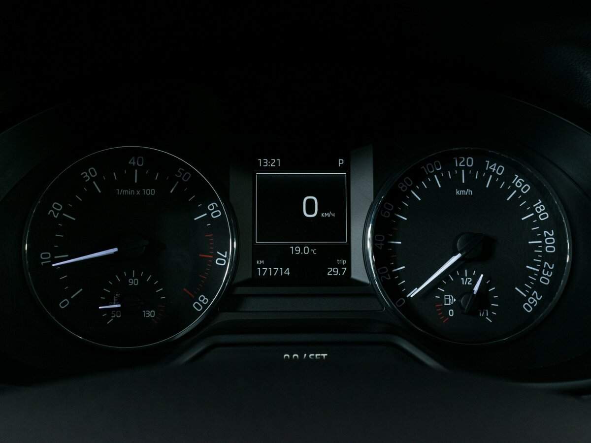 Skoda Octavia с пробегом — 2015 год. Фото: #12