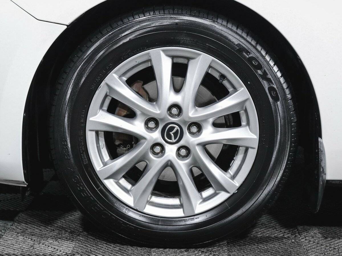 Mazda 3 с пробегом — 2016 год. Фото: #14