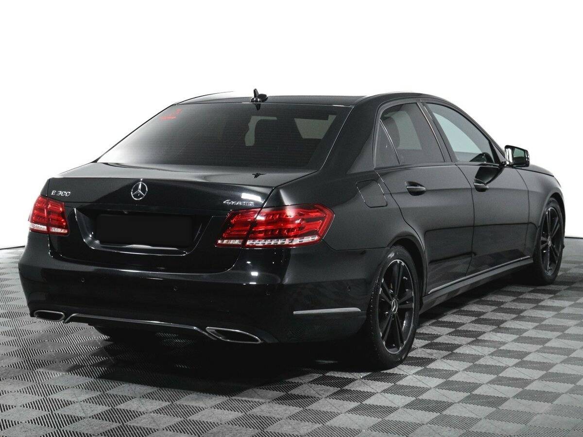 Mercedes-Benz E-Класс с пробегом — 2014 год. Фото: #4