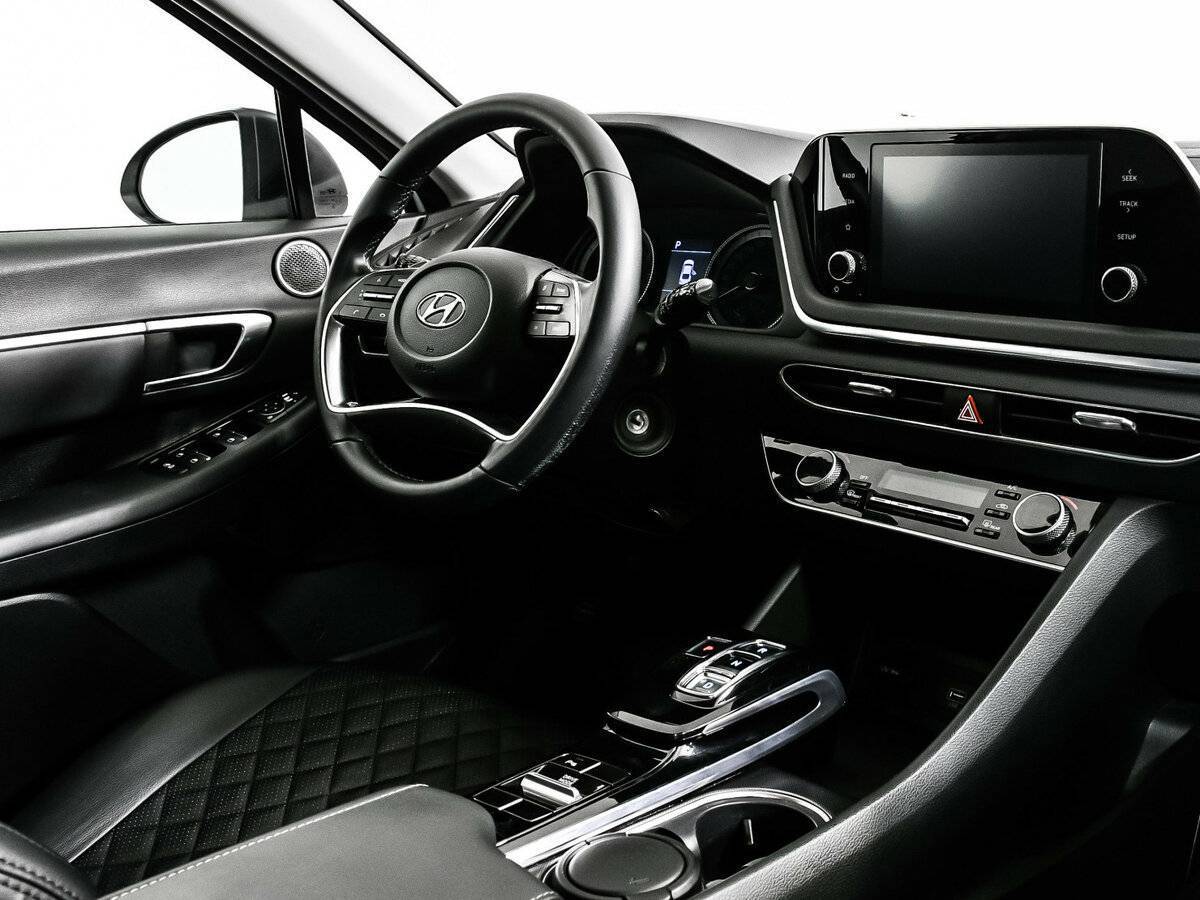 Hyundai Sonata с пробегом — 2020 год. Фото: #8