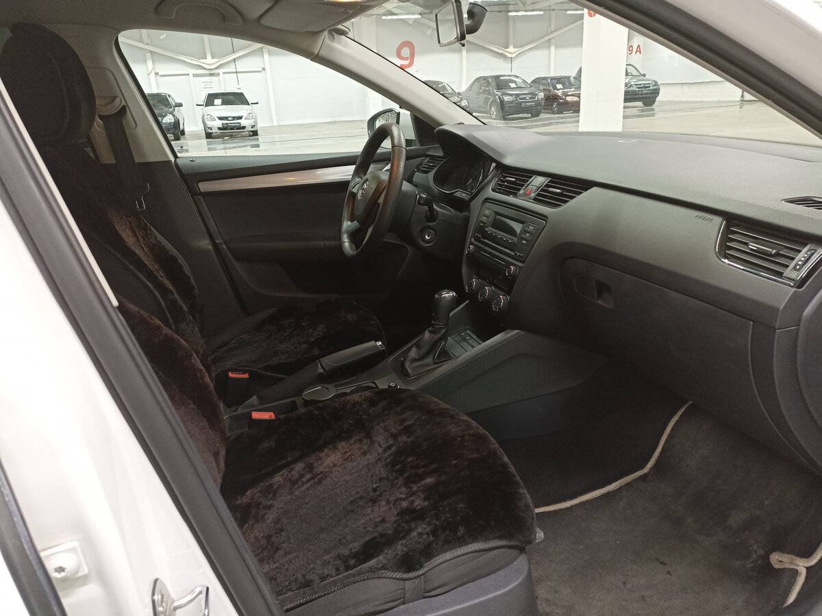 Skoda Octavia с пробегом — 2013 год. Фото: #10