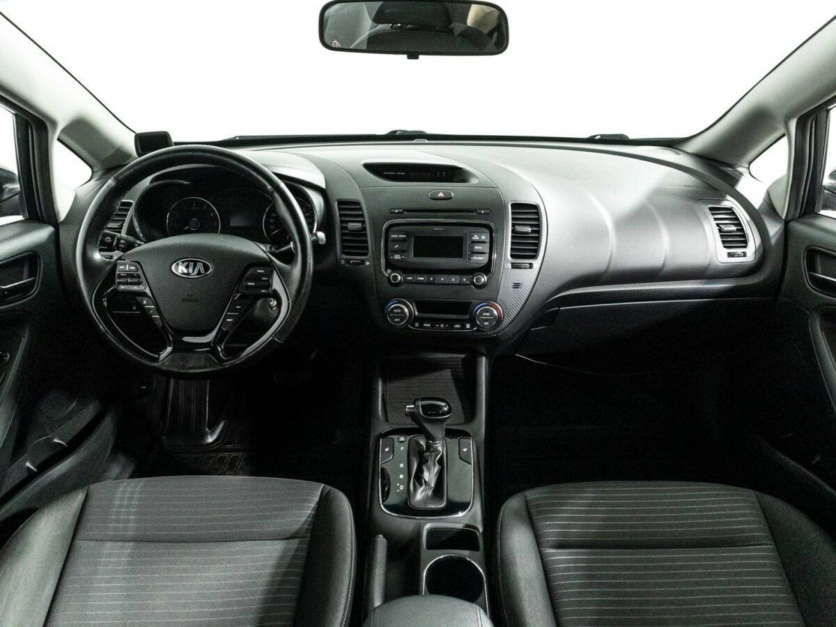 Kia Cerato с пробегом — 2018 год. Фото: #12