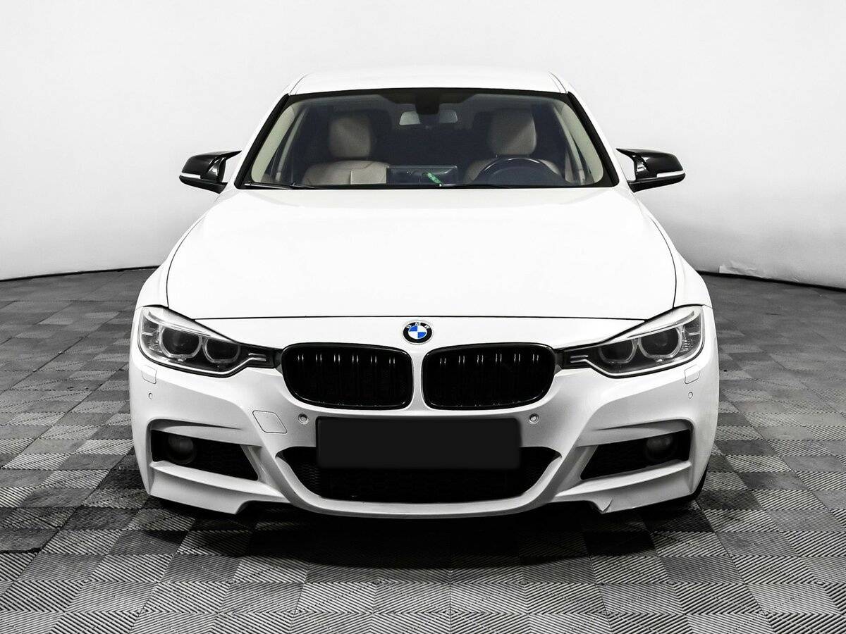BMW 3 серии с пробегом — 2013 год. Фото: #1