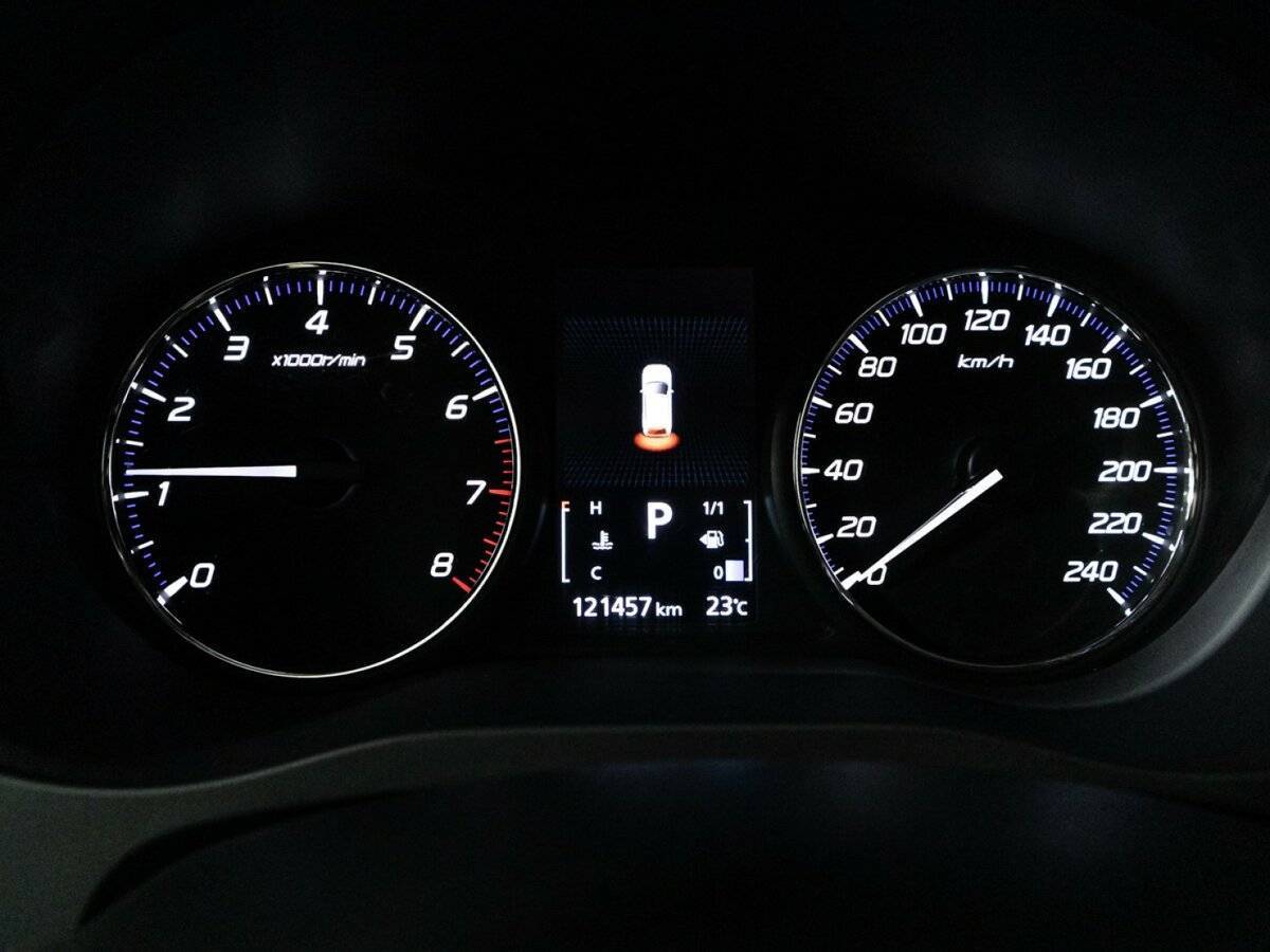 Mitsubishi Outlander с пробегом — 2018 год. Фото: #11