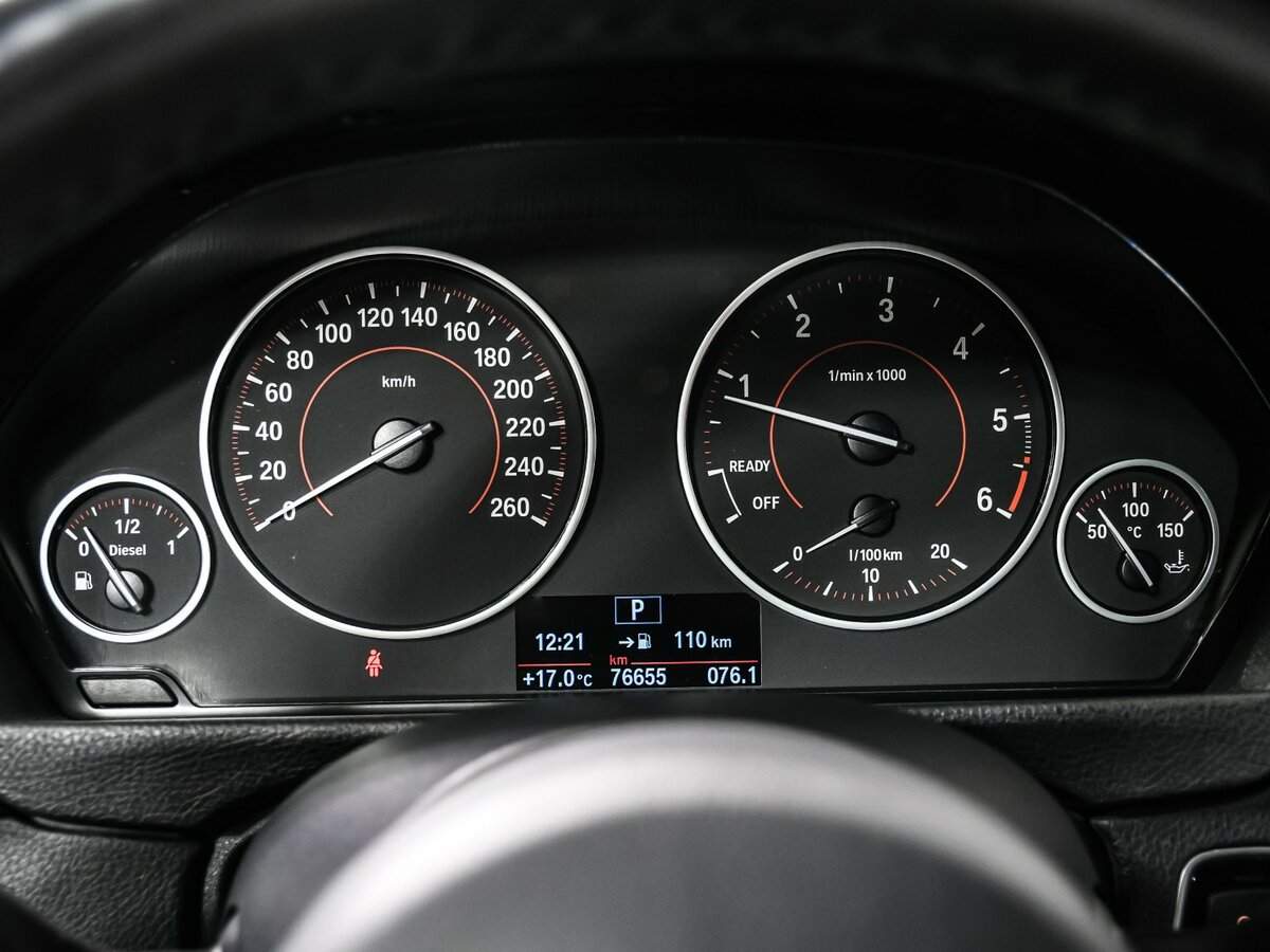 BMW 3 серии с пробегом — 2018 год. Фото: #9