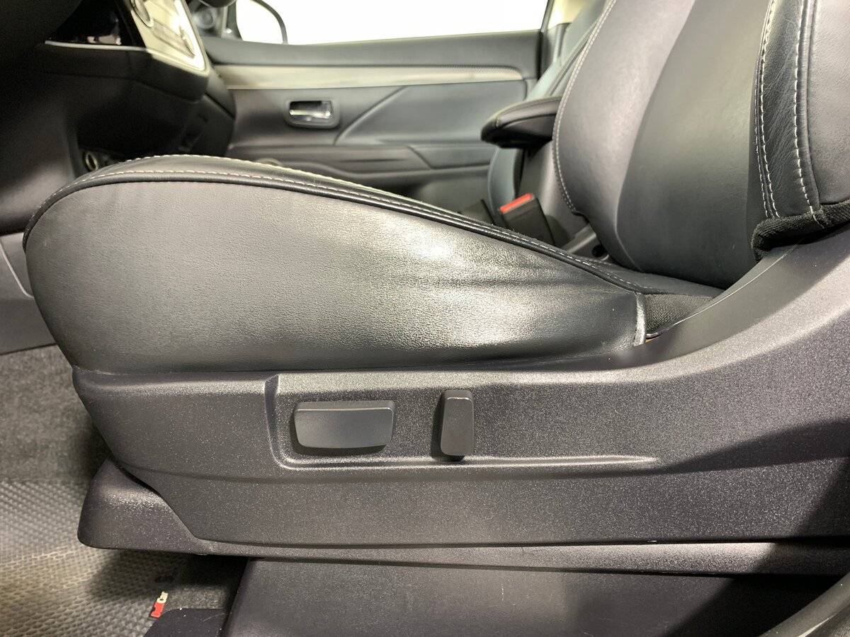 Mitsubishi Outlander с пробегом — 2020 год. Фото: #15