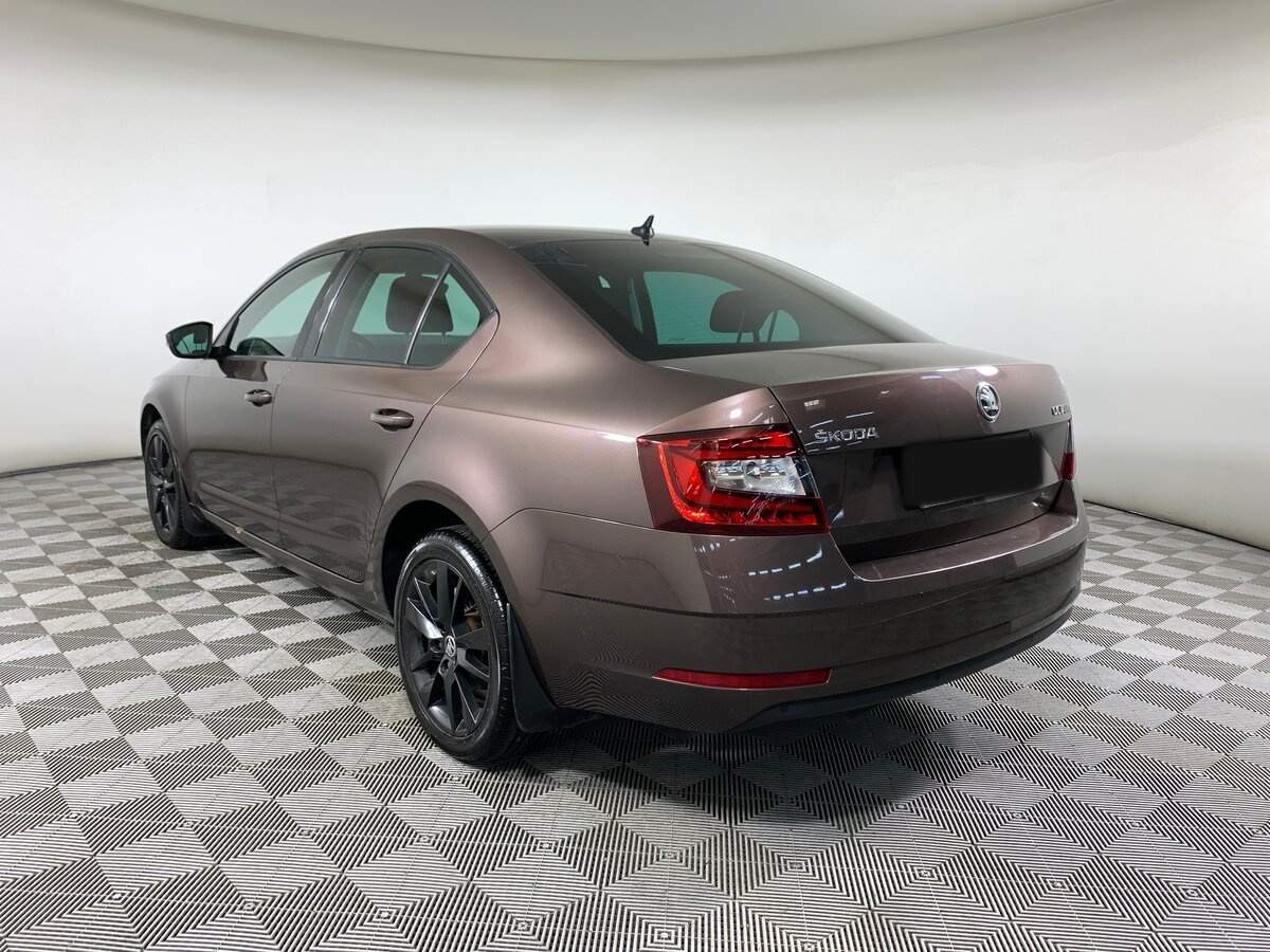 Skoda Octavia с пробегом — 2018 год. Фото: #6