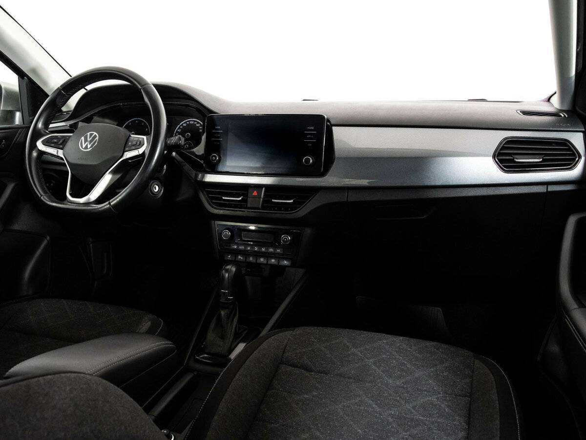 Volkswagen Polo с пробегом — 2021 год. Фото: #6