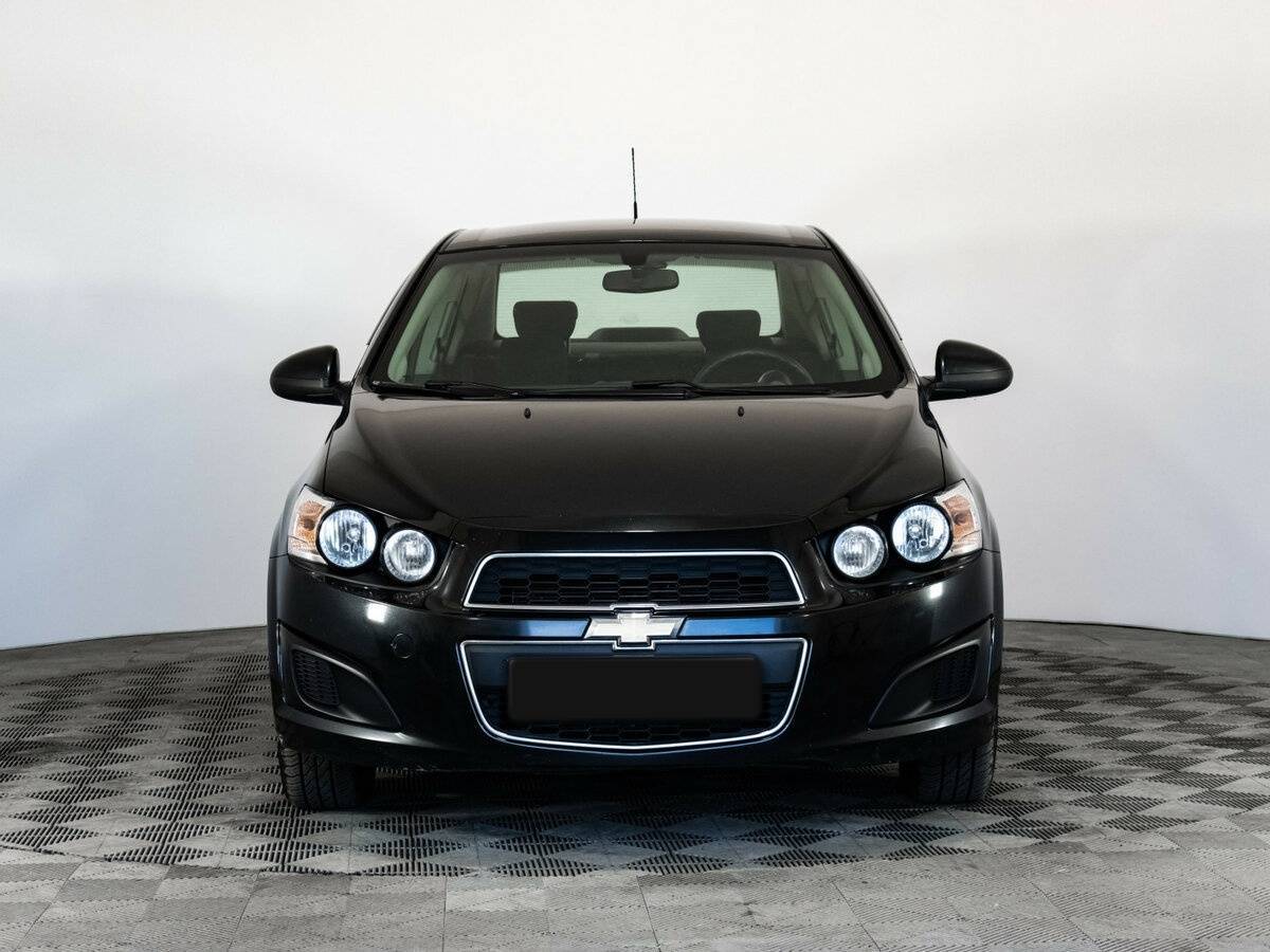 Chevrolet Aveo с пробегом — 2014 год. Фото: #1