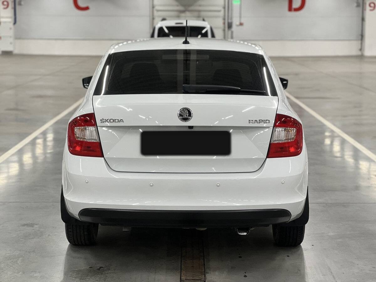 Skoda Rapid с пробегом — 2016 год. Фото: #5