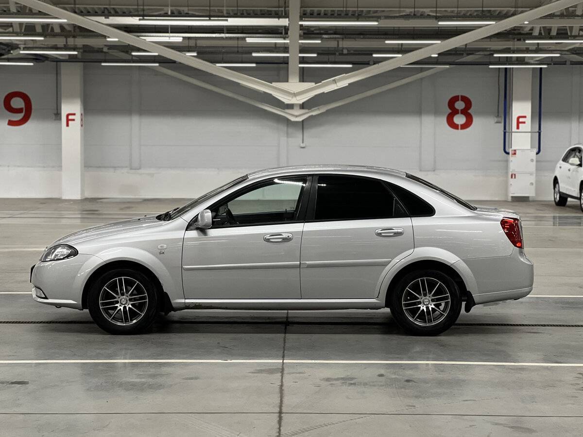 Daewoo Gentra с пробегом — 2013 год. Фото: #7