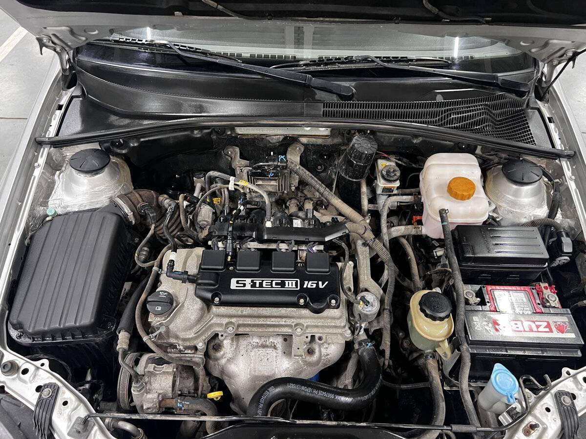 Daewoo Gentra с пробегом — 2013 год. Фото: #8