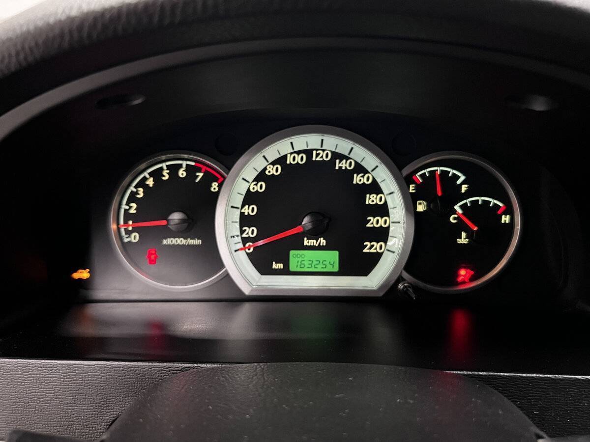 Daewoo Gentra с пробегом — 2013 год. Фото: #12